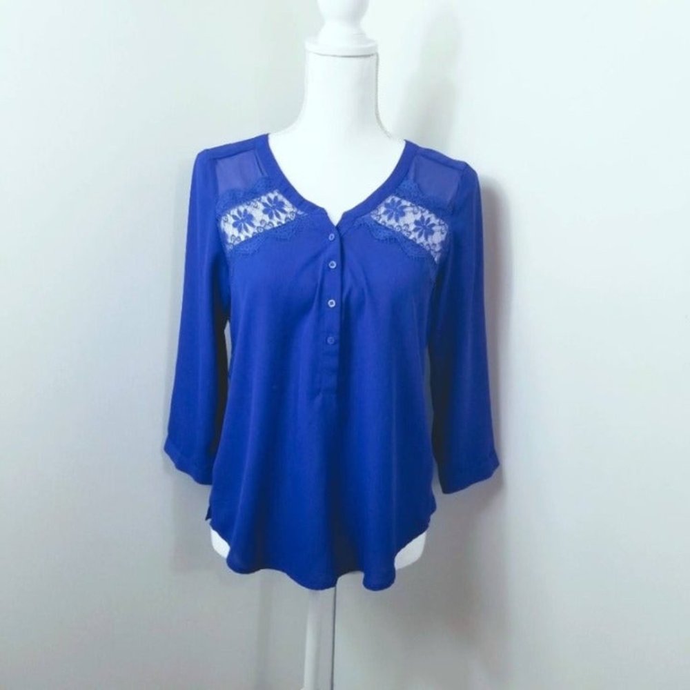 American Eagle Button Up Top. Blue. SP